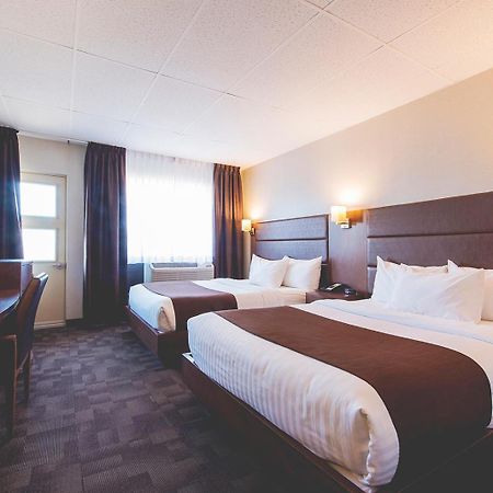 Hotel Continental Centre-Ville Вал-д'Ор Екстериор снимка