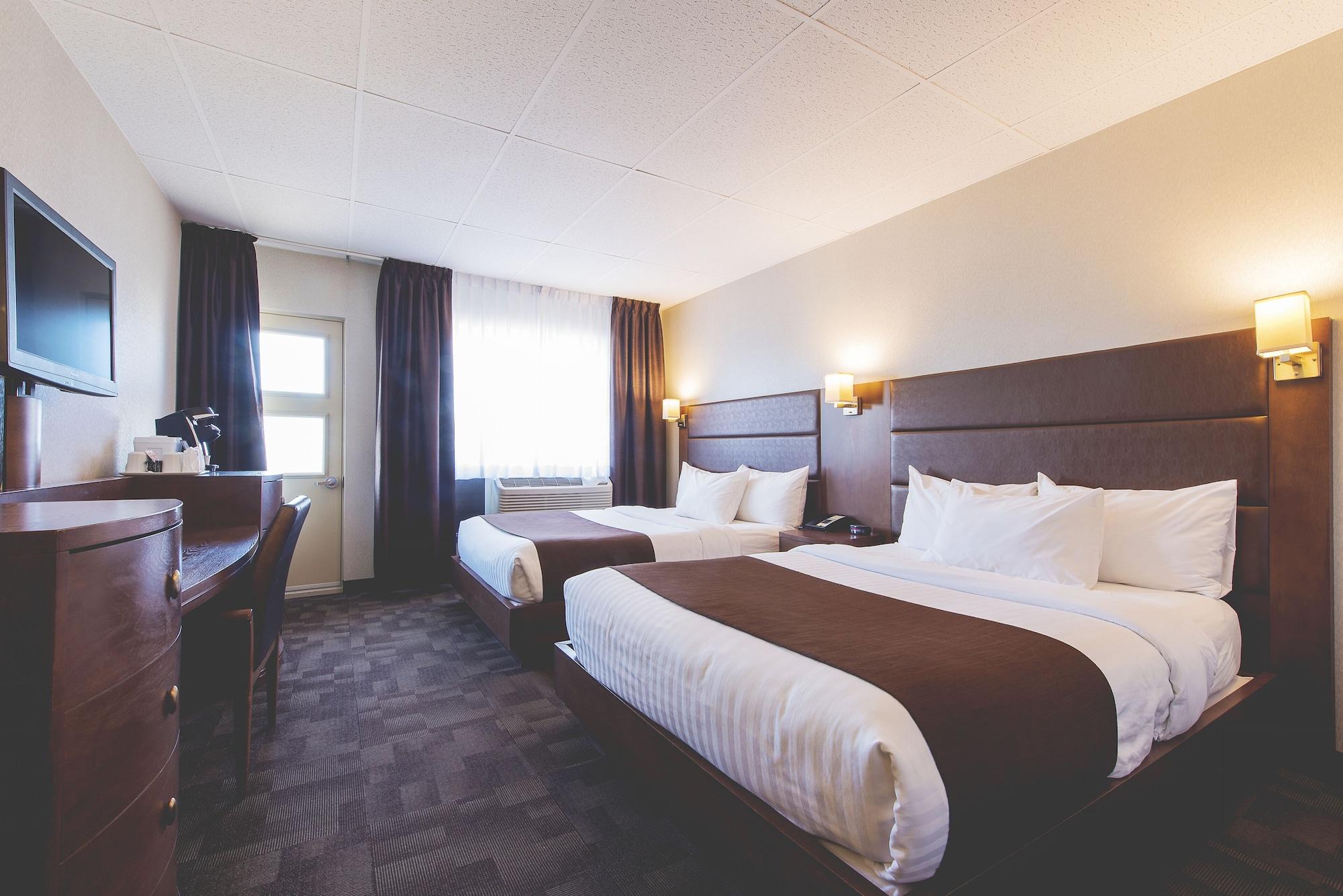 Hotel Continental Centre-Ville Вал-д'Ор Екстериор снимка