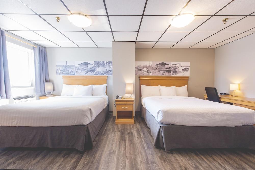 Hotel Continental Centre-Ville Вал-д'Ор Екстериор снимка