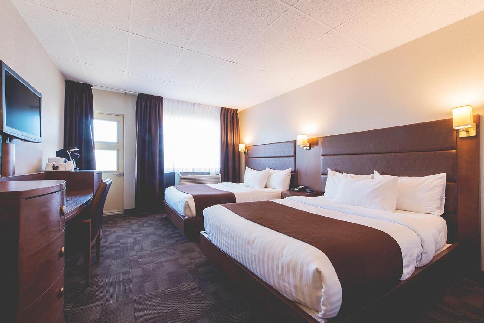 Hotel Continental Centre-Ville Вал-д'Ор Екстериор снимка
